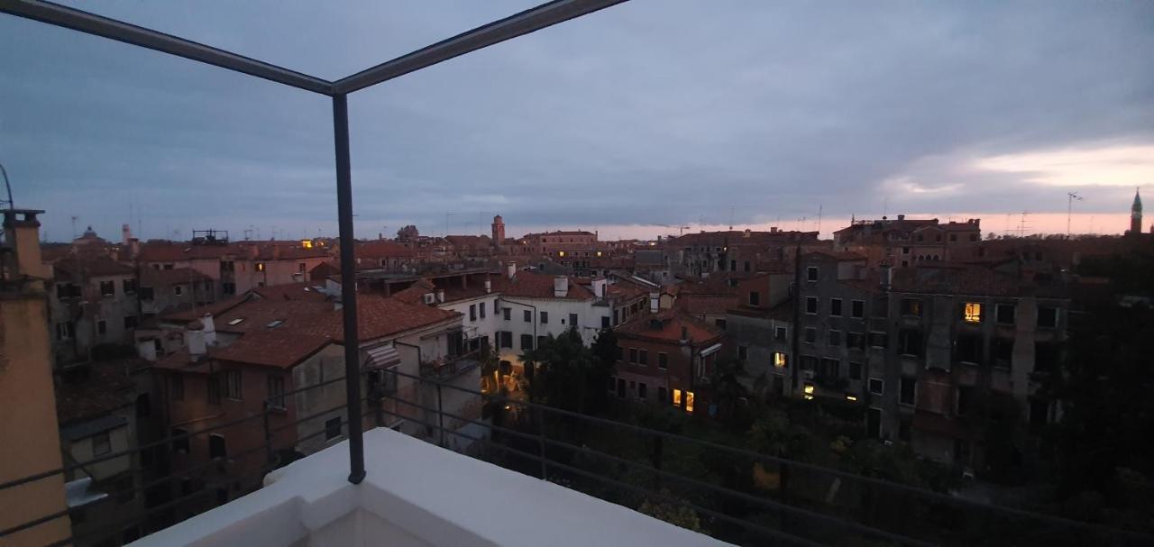 Ca' Francesca Terrace In Apartament
